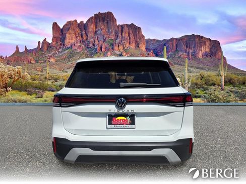 Used 2025 Volkswagen Tiguan S FWD image 6