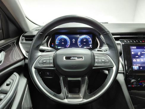 Certified 2022 Jeep Grand Cherokee L Laredo w/ Luxury Tech Group I image 15