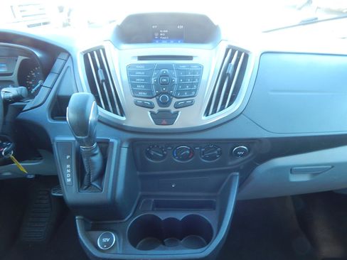 Used 2017 Ford Transit 350 XLT image 19