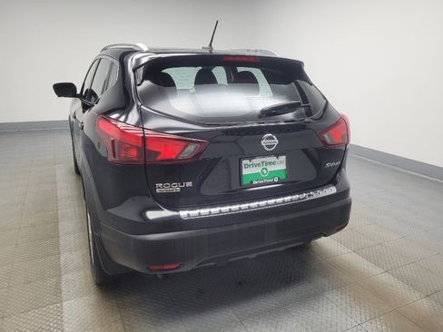 Used 2017 Nissan Rogue Sport SV w/ SV Premium Package image 6