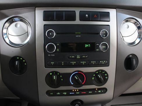 Used 2011 Ford Expedition XL w/ 101A Rapid Spec Order Code AWD/4WD image 21