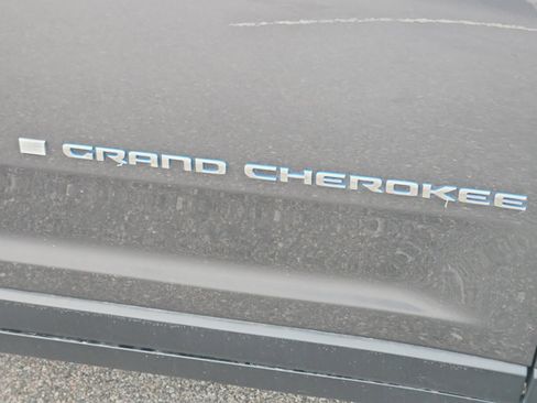 Used 2023 Jeep Grand Cherokee 4WD 4xe image 25