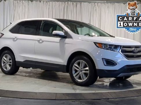 Used 2017 Ford Edge SEL w/ Equipment Group 201A image 2