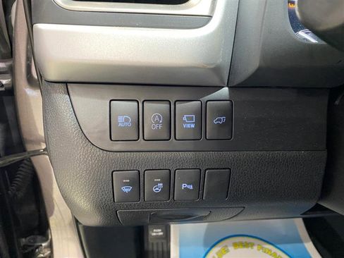 Used 2019 Toyota Highlander Limited Platinum image 11