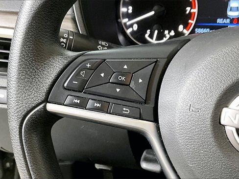 Used 2023 Nissan Altima 2.5 SV image 14