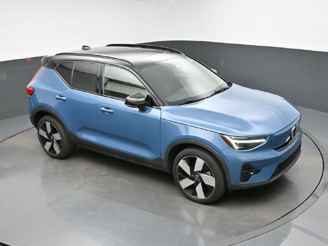 Used 2023 Volvo XC40 Recharge Ultimate AWD/4WD image 18