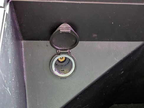 Used 2021 Toyota Tundra SR5 image 33