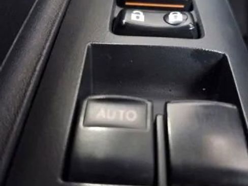 Used 2013 Toyota FJ Cruiser 4WD image 22