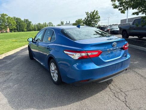 Used 2019 Toyota Camry LE FWD image 5