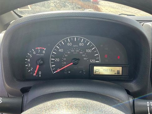 Used 2015 Nissan NV200 SV w/ Technology Package image 17