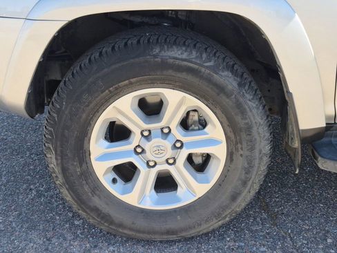 Used 2024 Toyota 4Runner SR5 image 17