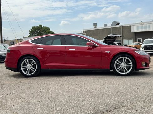Used 2014 Tesla Model S 85 RWD image 8