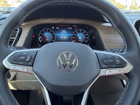 New 2026 Volkswagen Atlas SE image 29