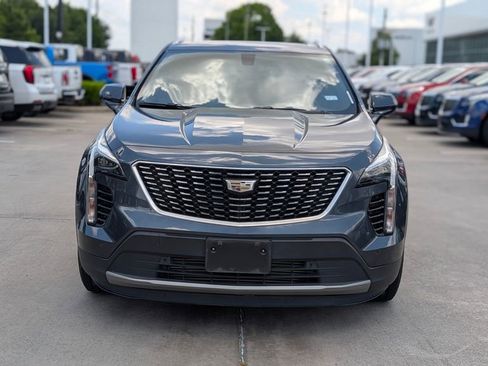 Used 2019 Cadillac XT4 Premium Luxury w/ Cold Weather Package FWD image 2