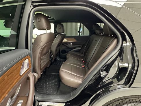 Used 2021 Mercedes-Benz GLE 450 4MATIC image 12