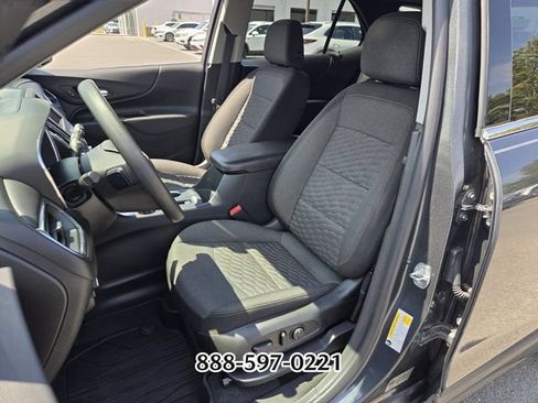 Used 2020 Chevrolet Equinox LT w/ LPO, Cargo Package FWD image 9