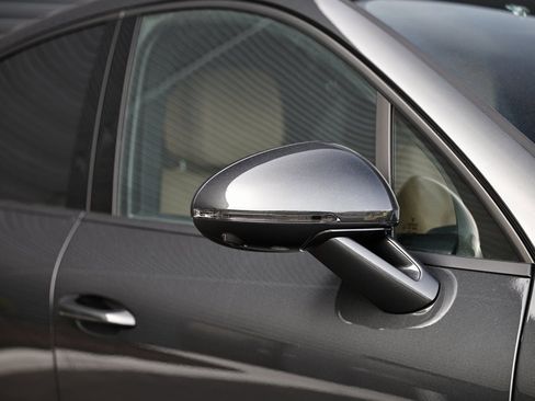 New 2026 Porsche Macan image 16