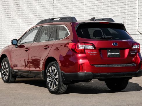 Used 2017 Subaru Outback 2.5i Limited image 10