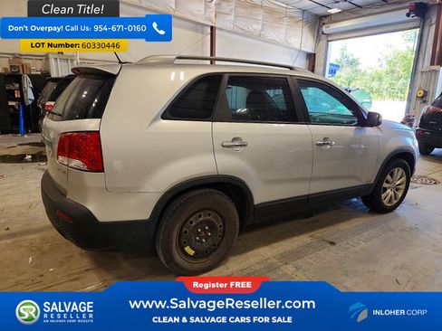 Used 2011 Kia Sorento EX AWD/4WD image 4