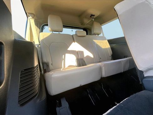 Used 2023 Ford Expedition Max Limited image 27