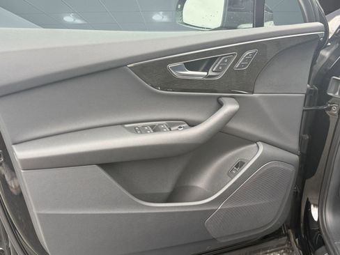 Used 2025 Audi Q7 2.0T Premium image 12