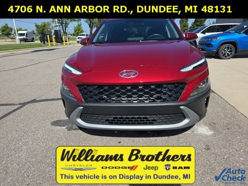 Used 2023 Hyundai Kona SEL image 2