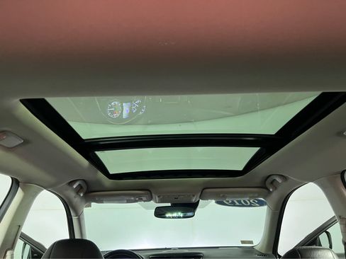 Used 2019 Nissan Rogue SL w/ Premium Package AWD/4WD image 15