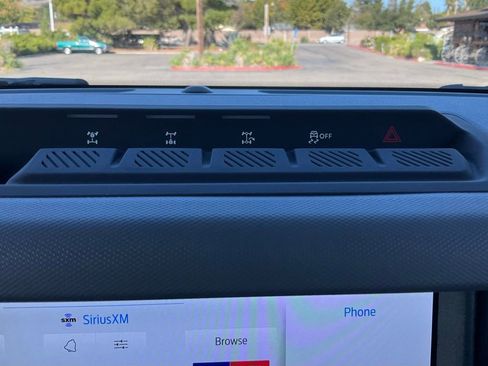 Certified 2024 Ford Bronco Black Diamond w/ Sasquatch Package image 67