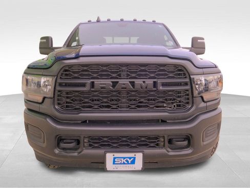 Used 2024 RAM 3500 Tradesman image 11