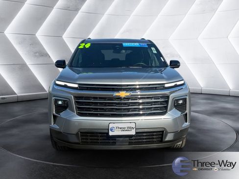 Certified 2024 Chevrolet Traverse LT FWD image 8