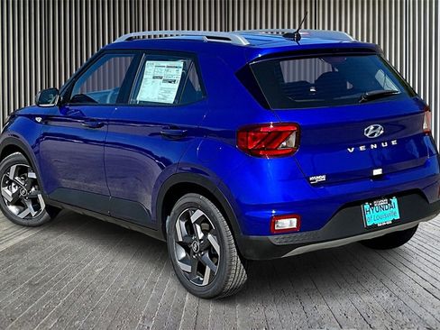 New 2026 Hyundai Venue SEL image 3