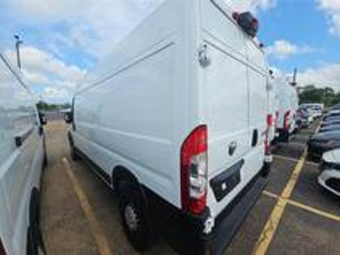 Used 2026 RAM ProMaster 2500 w/ Convenience Group FWD image 14