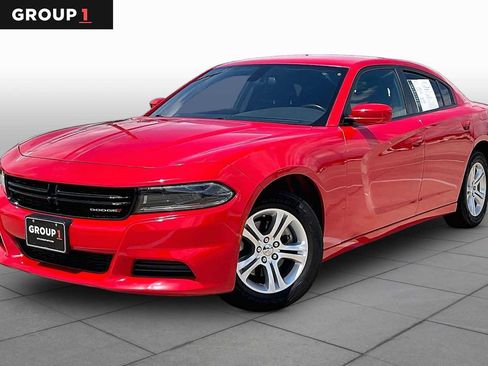 Used 2022 Dodge Charger SXT RWD image 1