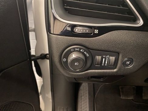 Used 2023 Jeep Cherokee Altitude Lux w/ Lux Elite Package image 22