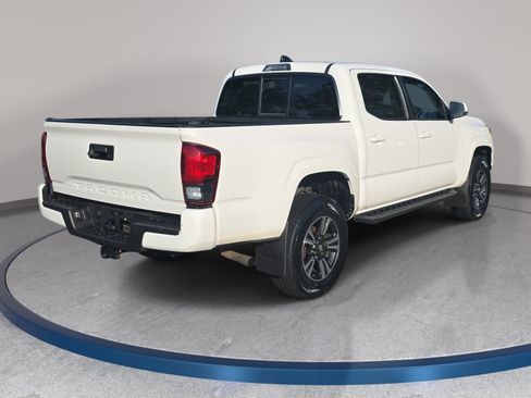 Used 2022 Toyota Tacoma SR w/ SR Convenience Package RWD image 5