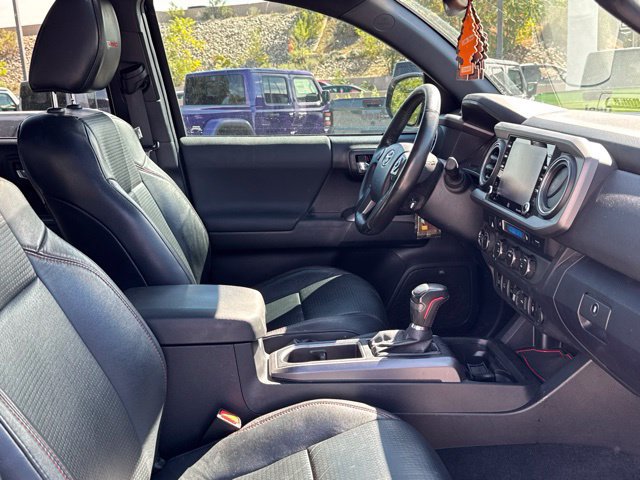 Used 2021 Toyota Tacoma TRD Pro AWD/4WD image 14