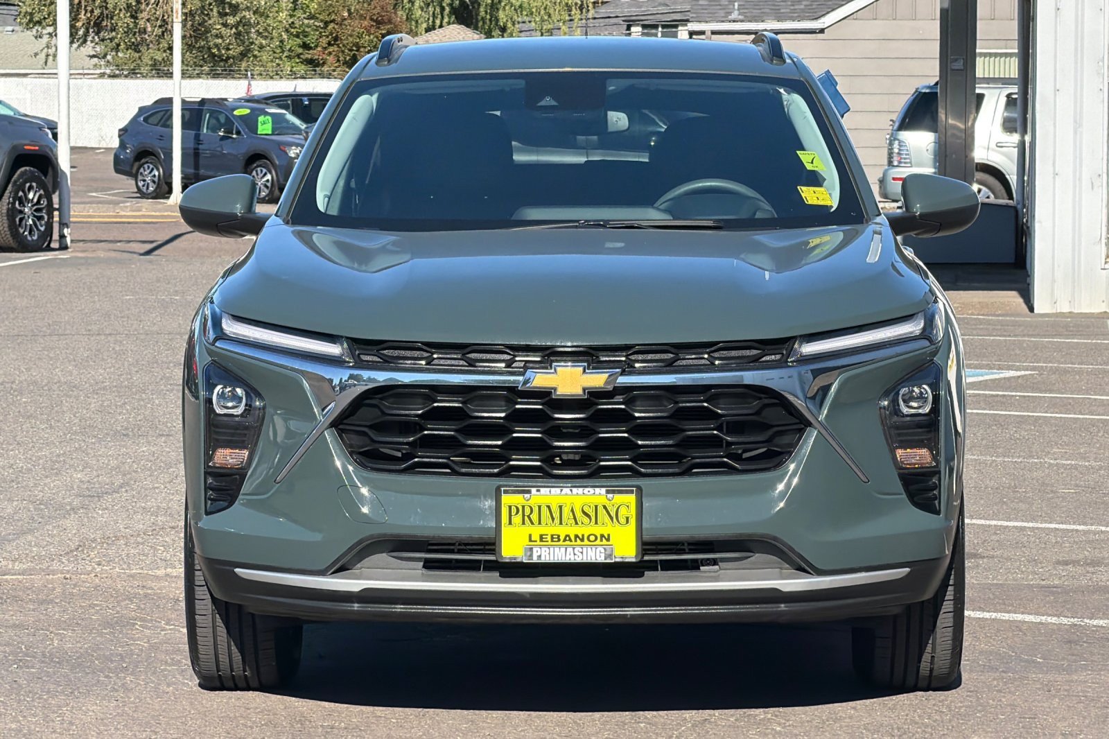 Used 2025 Chevrolet Trax LT FWD image 6