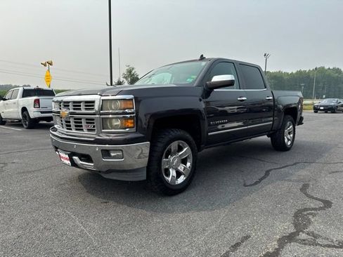 Used 2015 Chevrolet Silverado 1500 LTZ Z71 w/ LTZ Plus Package AWD/4WD image 28