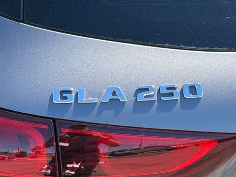 Certified 2023 Mercedes-Benz GLA 250 4MATIC image 34