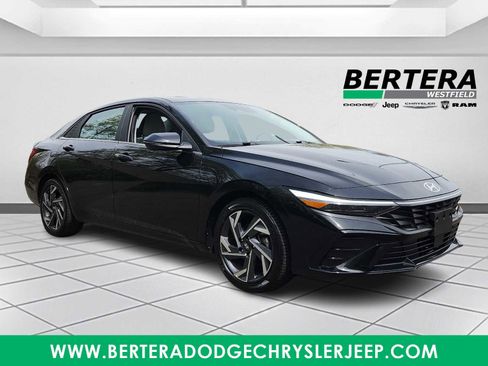 Used 2024 Hyundai Elantra Limited FWD image 1