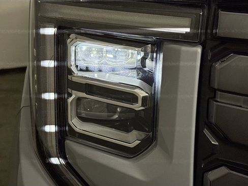 Used 2025 GMC Sierra 1500 Denali Ultimate image 36