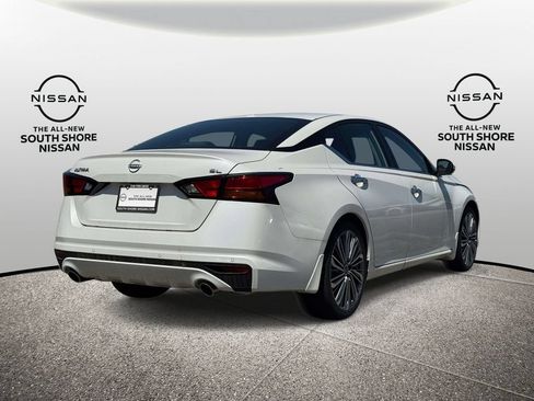 Certified 2025 Nissan Altima 2.5 SL FWD image 5