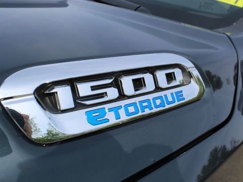 New 2026 RAM 1500 Laramie AWD/4WD image 8