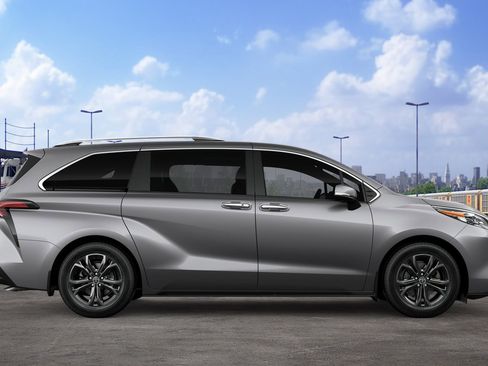 New 2026 Toyota Sienna Platinum image 12