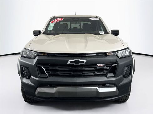 Used 2026 Chevrolet Colorado Trail Boss AWD/4WD image 8