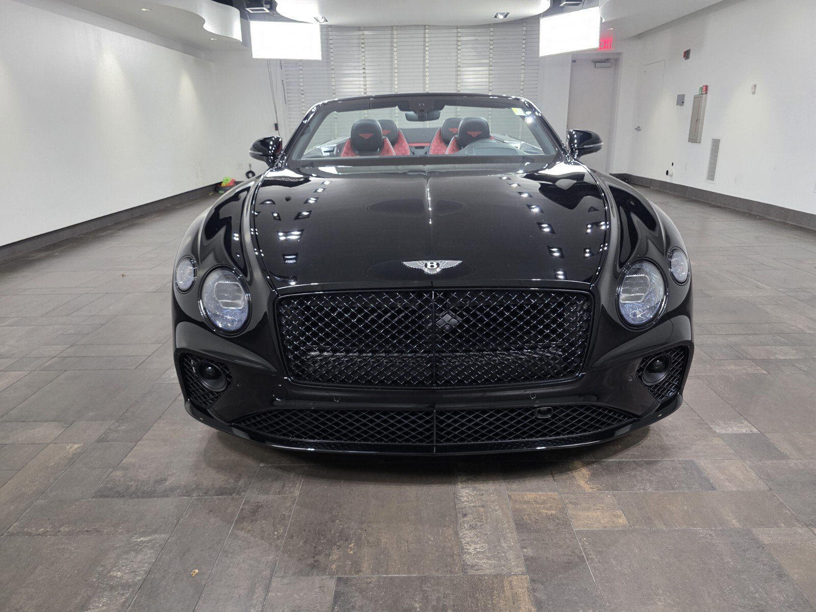 Used 2023 Bentley Continental GT Azure AWD/4WD image 2