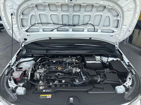 Used 2025 Toyota Corolla LE FWD image 33