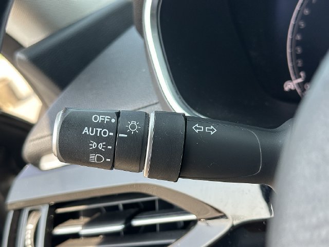 Used 2023 Acura MDX FWD image 27