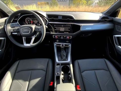 Certified 2025 Audi Q3 2.0T Premium Plus w/ Premium Plus Package image 15