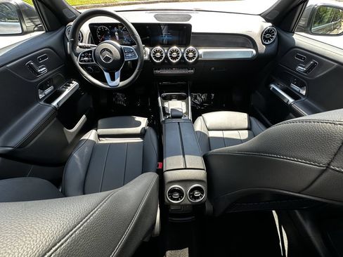 Certified 2021 Mercedes-Benz GLB 250 image 27